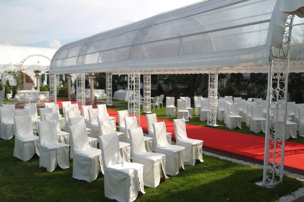 Hotel Roco Izvin ภายนอก รูปภาพ