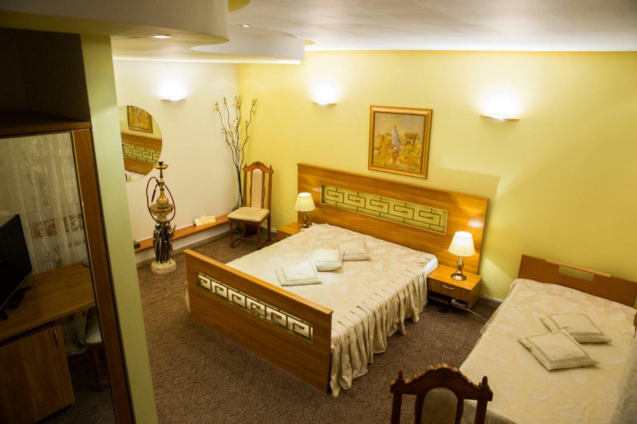 Hotel Roco Izvin ภายนอก รูปภาพ