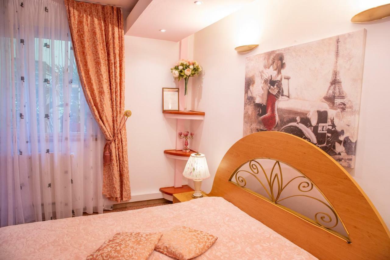 Hotel Roco Izvin ภายนอก รูปภาพ