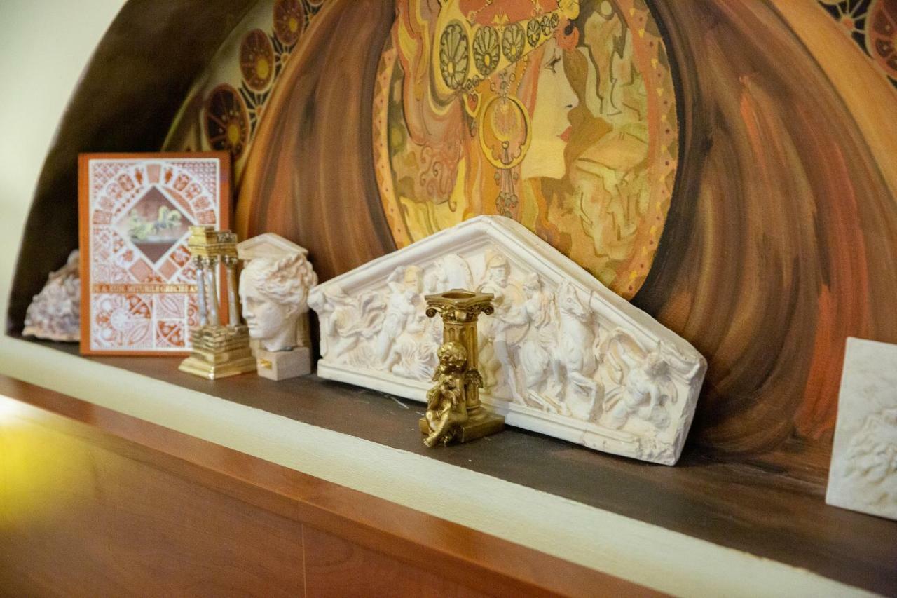 Hotel Roco Izvin ภายนอก รูปภาพ